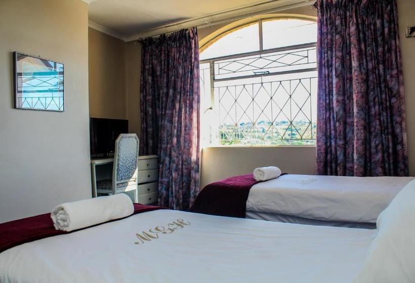 پانسیون Madonsa Guest House