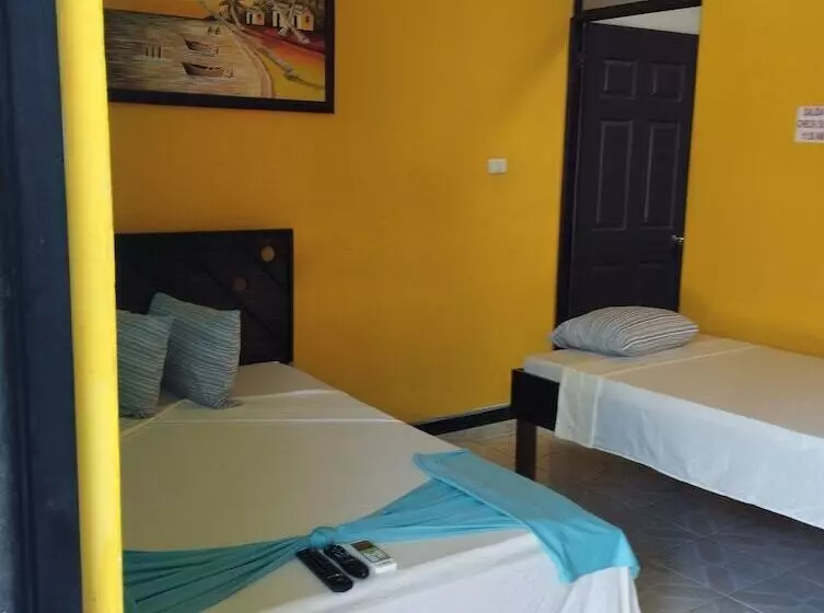 Retkeilymaja Cabinas Hukats Secret Jungle