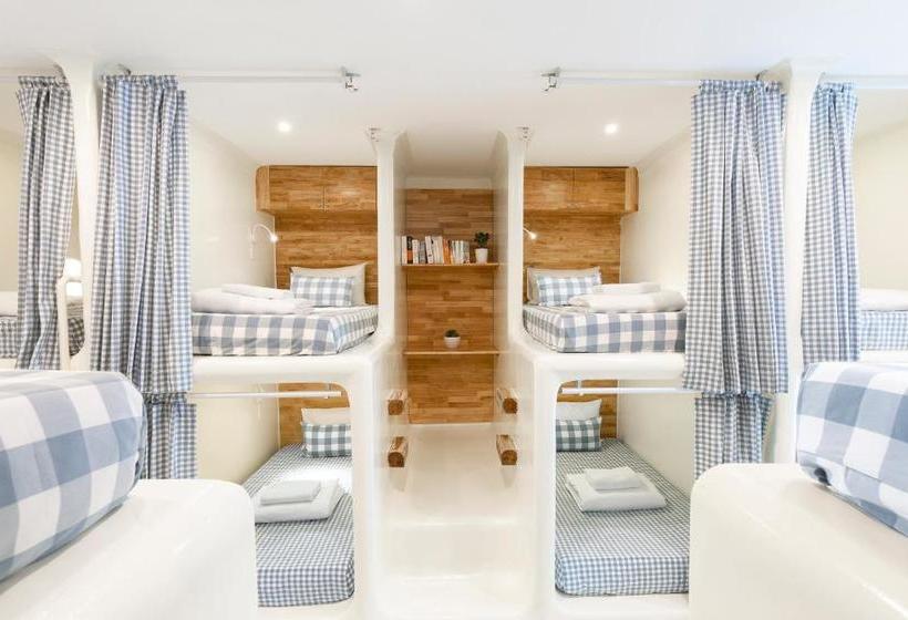 هاستل City Poshtel