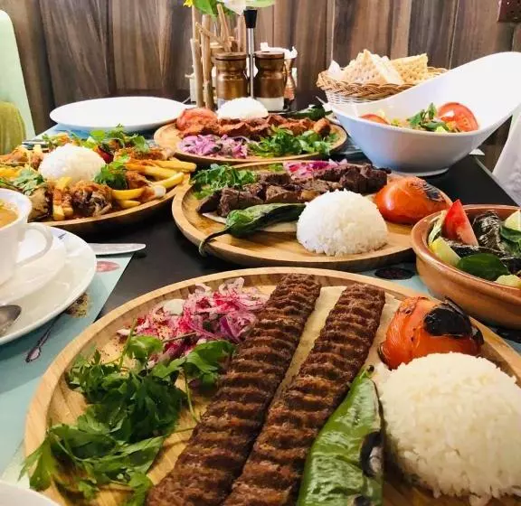 Seven Garden S Suits