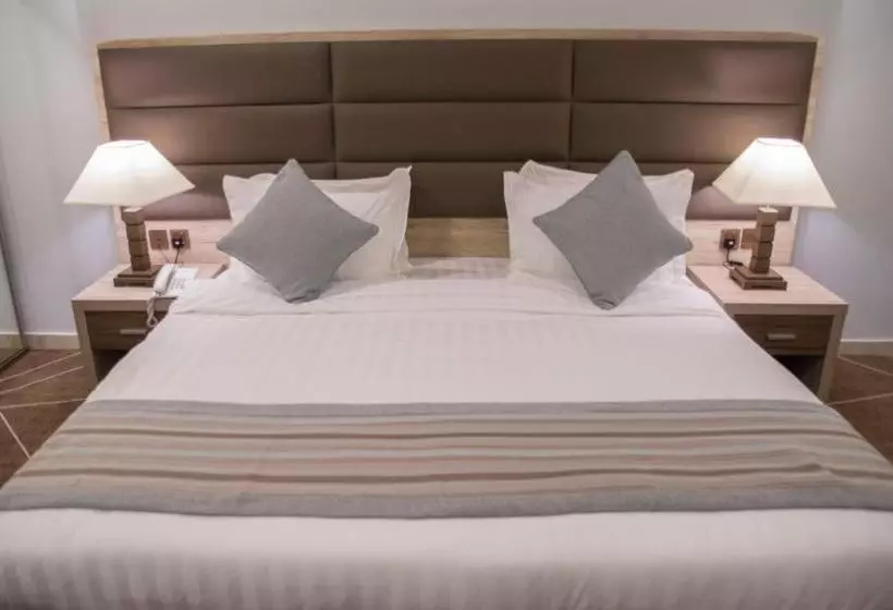 Seven Garden S Suits