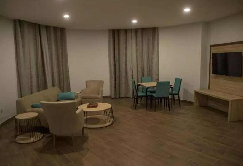 Seven Garden S Suits