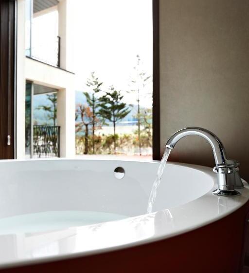 فندق Pine Forest Jeongseon Alpine Resort