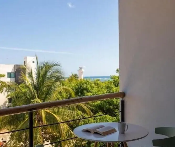 Lalola Downtown Boutique Apartments