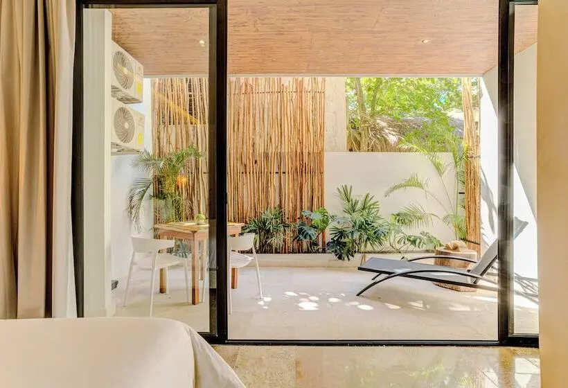 Lalola Downtown Boutique Apartments