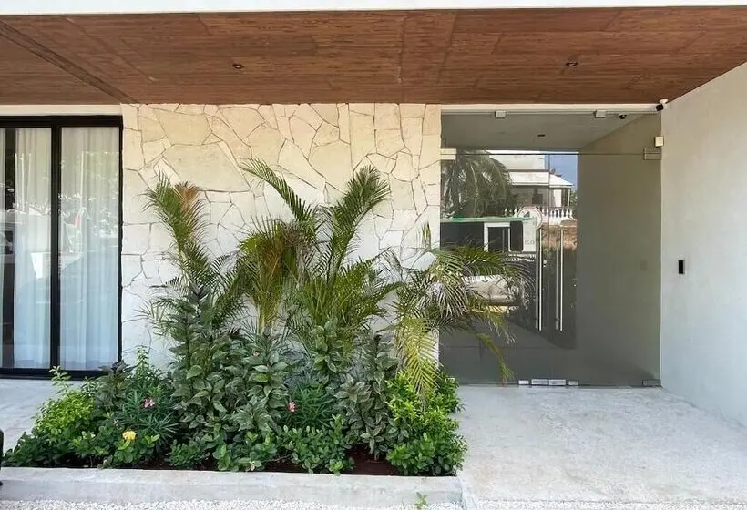 Lalola Downtown Boutique Apartments