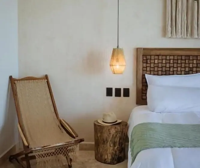Lalola Downtown Boutique Apartments