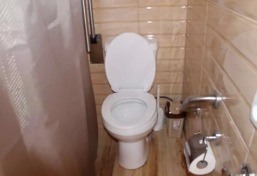 هاستل Villa Edemi