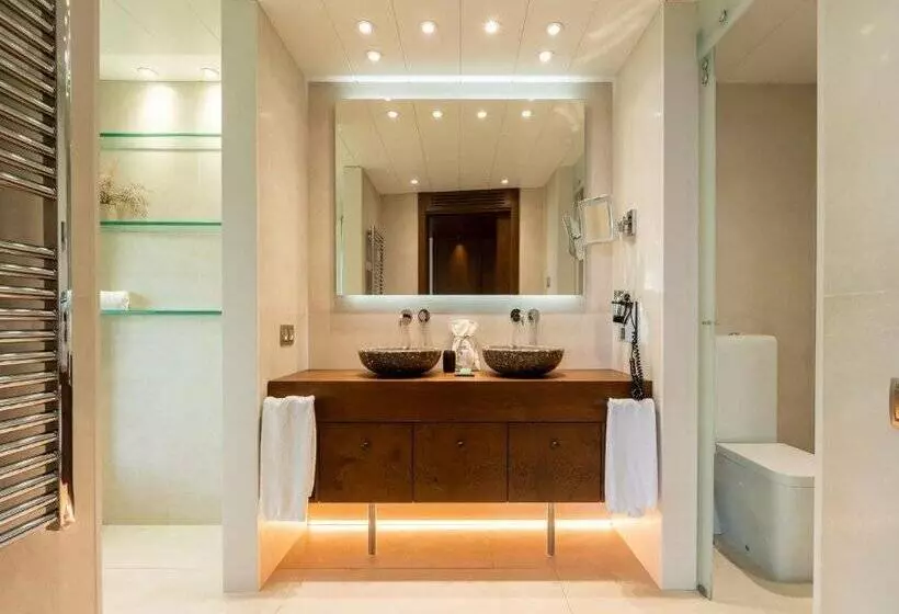 Hotelli Esperit Roca