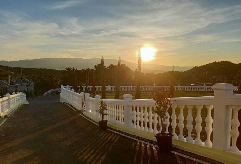 Hotel Windermere Inn