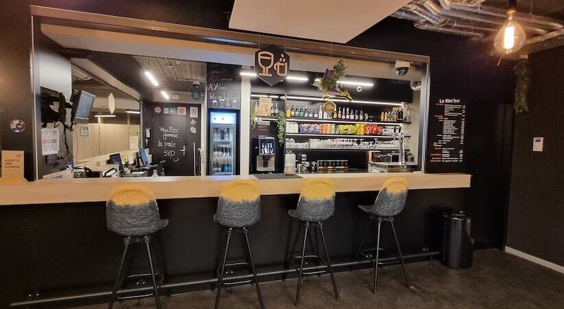 Auberge De Jeunesse Charleroi Youth Hostel