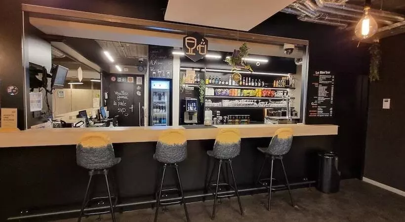 Auberge De Jeunesse Charleroi Youth Hostel