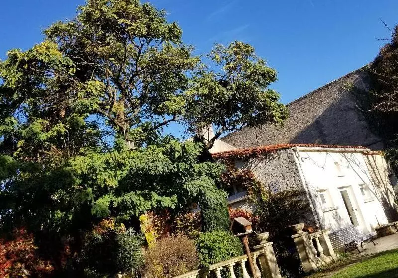 تختخواب و صبحانه La Maison Blanche