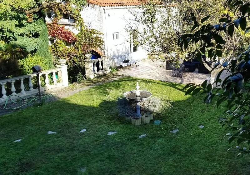 Bed and Breakfast La Maison Blanche