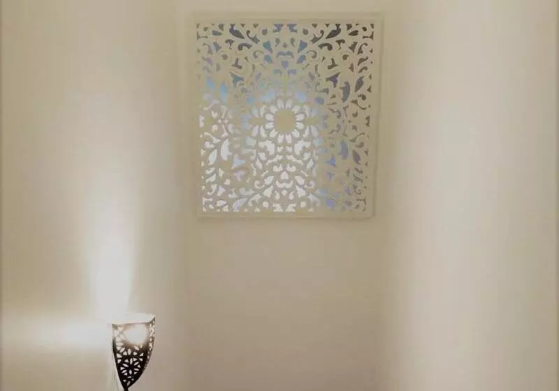 تختخواب و صبحانه La Maison Blanche