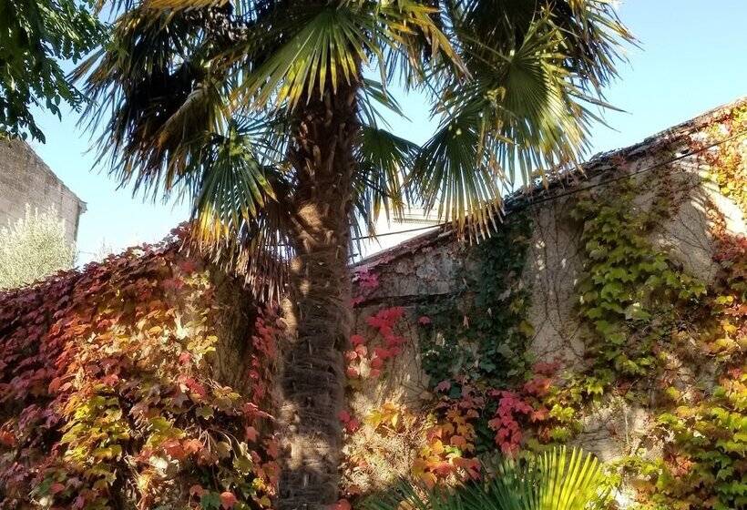 Bed and Breakfast La Maison Blanche