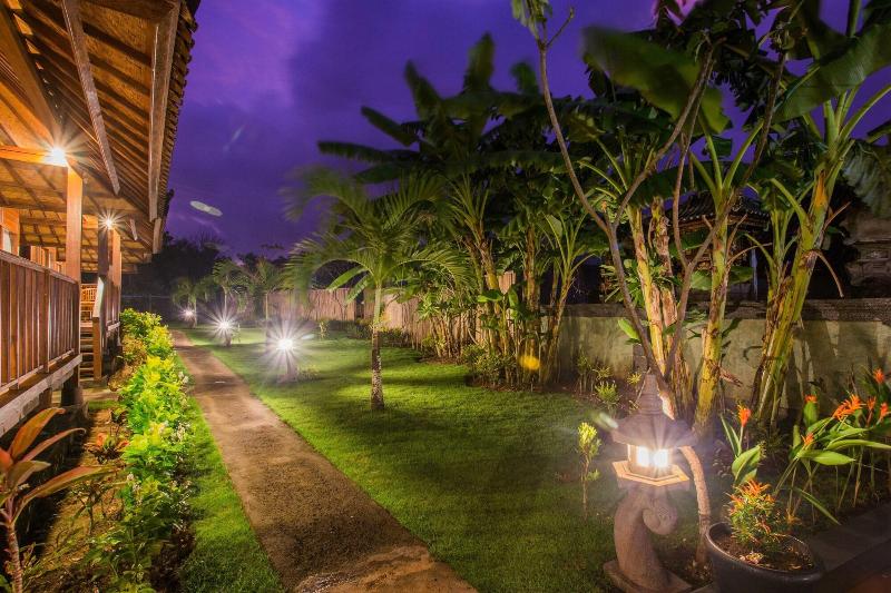 Bed and Breakfast Samanta Huts