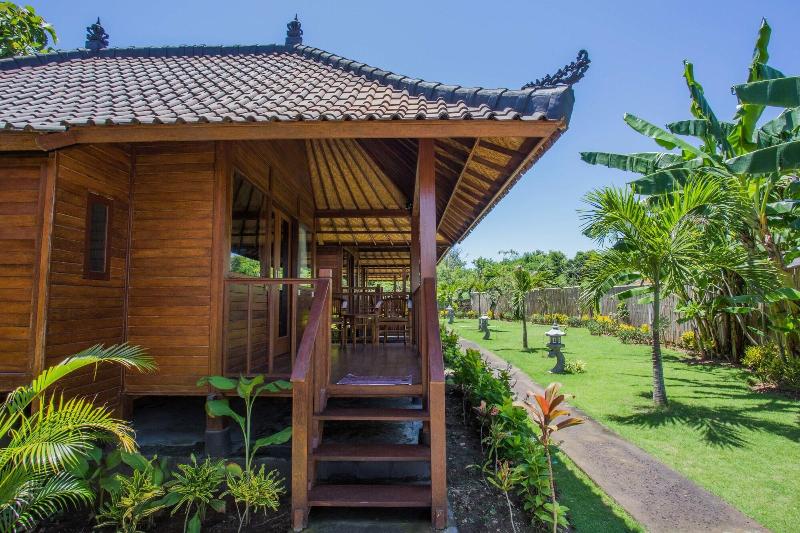 Bed and Breakfast Samanta Huts