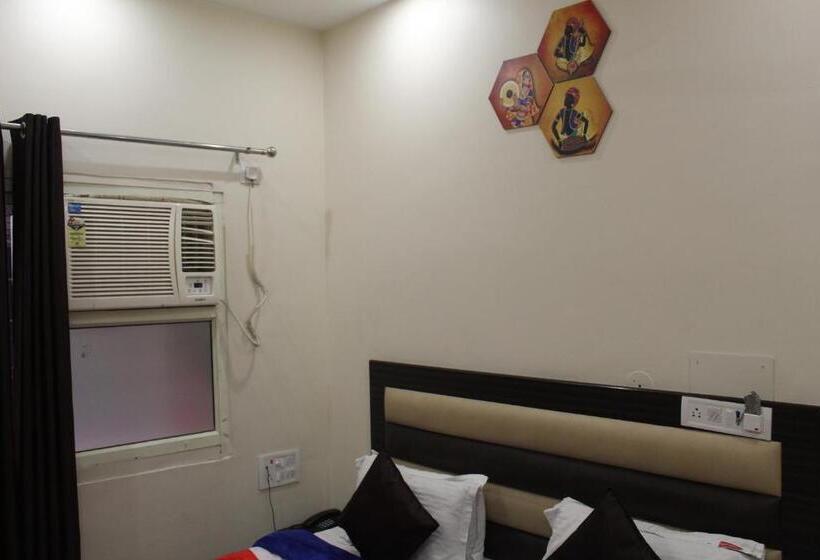 בית מלון כפרי Gopal