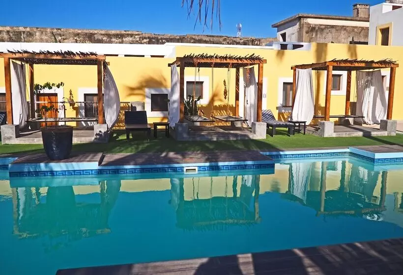 Hotelli Feitoria Boutique