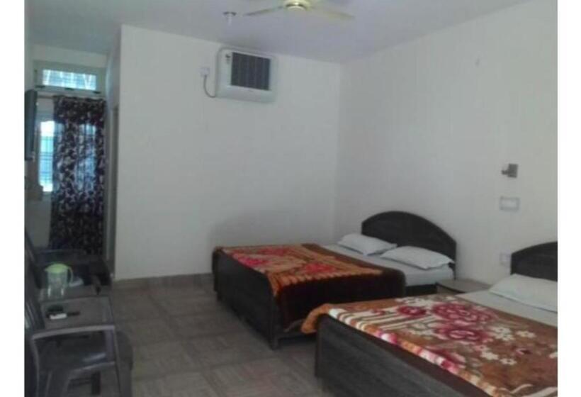 فندق Sahaj Villa