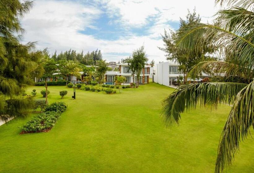 استراحتگاه Saint Simeon Beach Residence