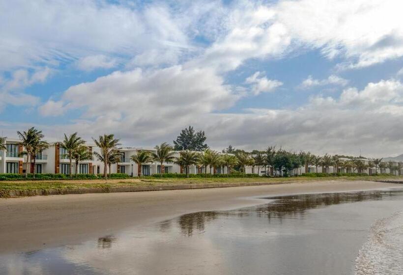 استراحتگاه Saint Simeon Beach Residence