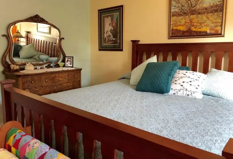 Sujak On Sunnyhill Bed And Breakfast