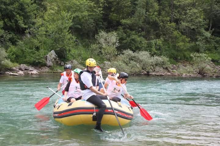 هاستل Kamena ćuprija