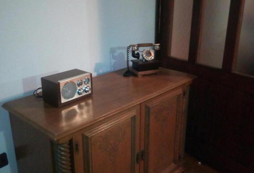 هاستل Kamena ćuprija