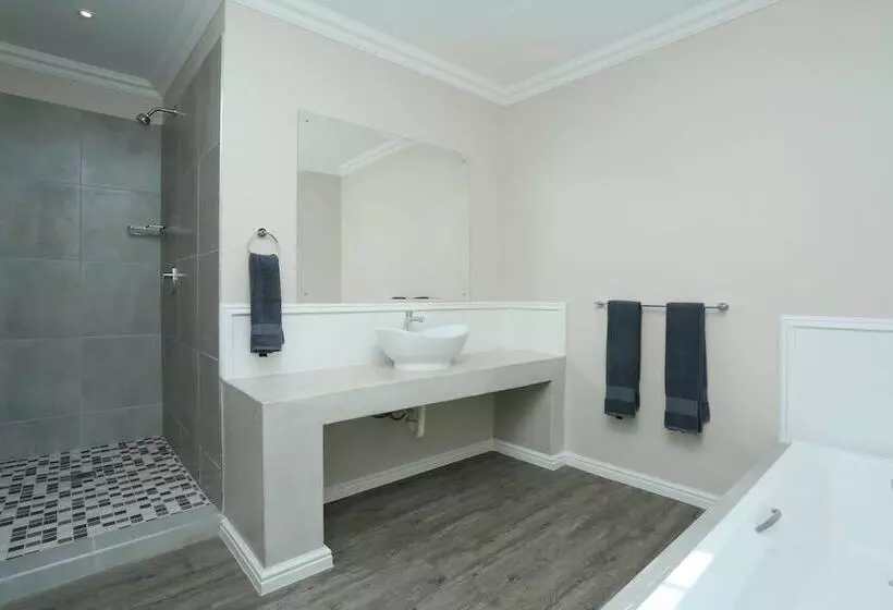 Aamiaismajoitus (B&B) Eagle Cove