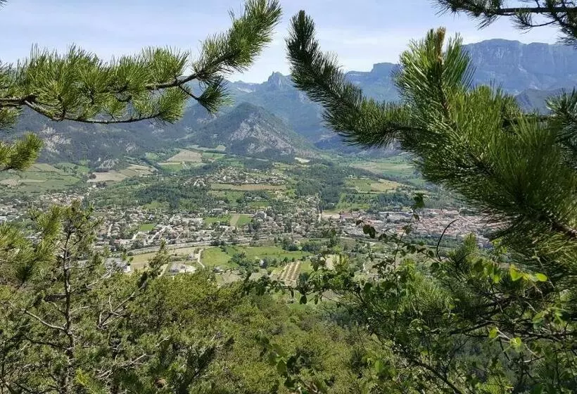 ベッドアンドブレックファースト Le Saule Rêveur