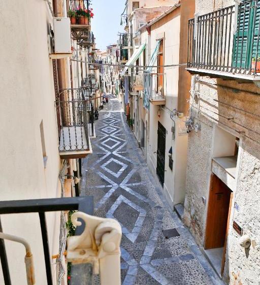 민박 Palazzo Melnis