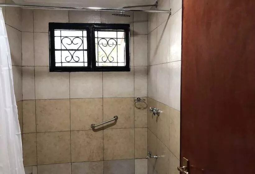 تختخواب و صبحانه Tiana Court Milimani Kisumu