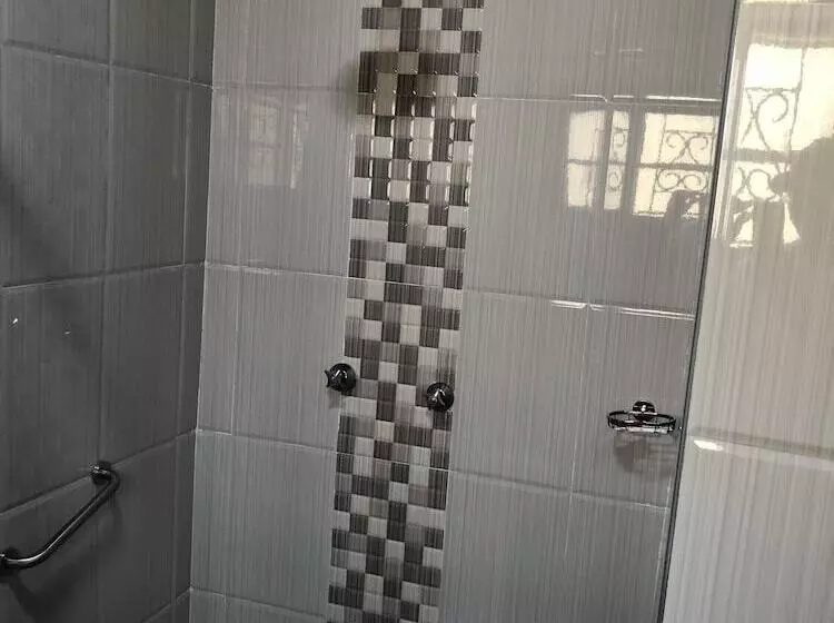 تختخواب و صبحانه Tiana Court Milimani Kisumu