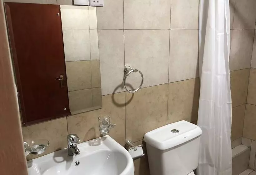 تختخواب و صبحانه Tiana Court Milimani Kisumu