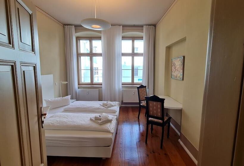 فندق Cranachherberge City Centre