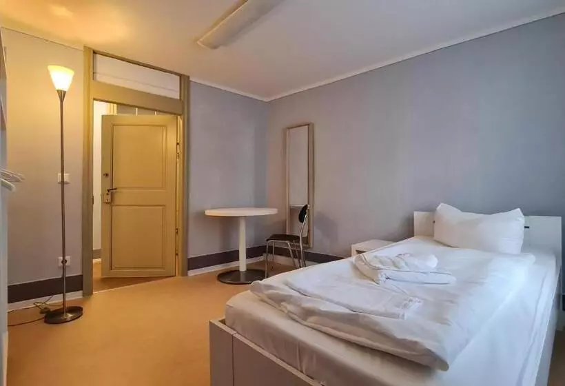 Hotelli Cranachherberge City Centre