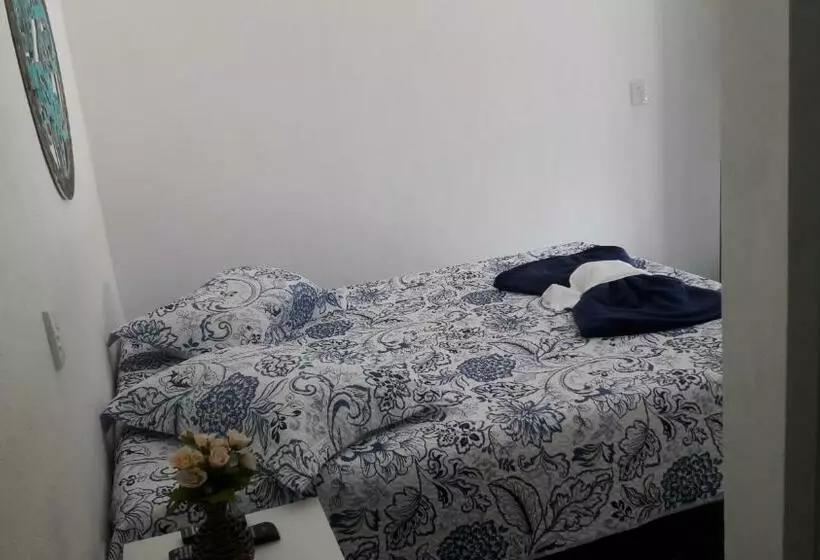 ペンション Pousada Cachoeira