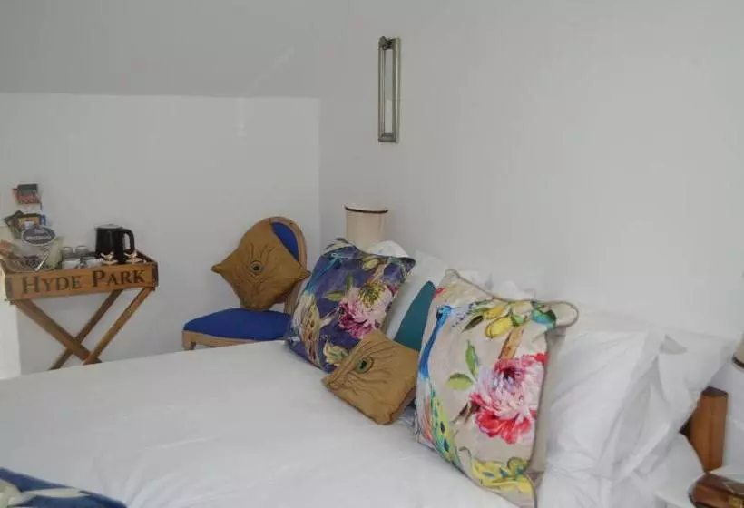 Aamiaismajoitus (B&B) The Old Chapel Stoke Bruerne