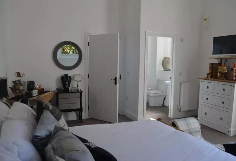 Aamiaismajoitus (B&B) The Old Chapel Stoke Bruerne