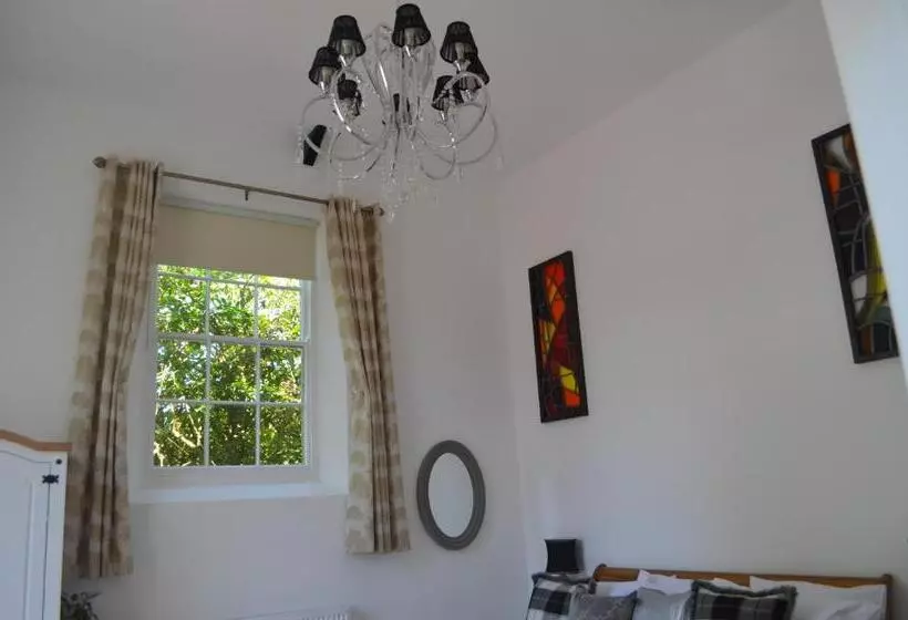 Aamiaismajoitus (B&B) The Old Chapel Stoke Bruerne