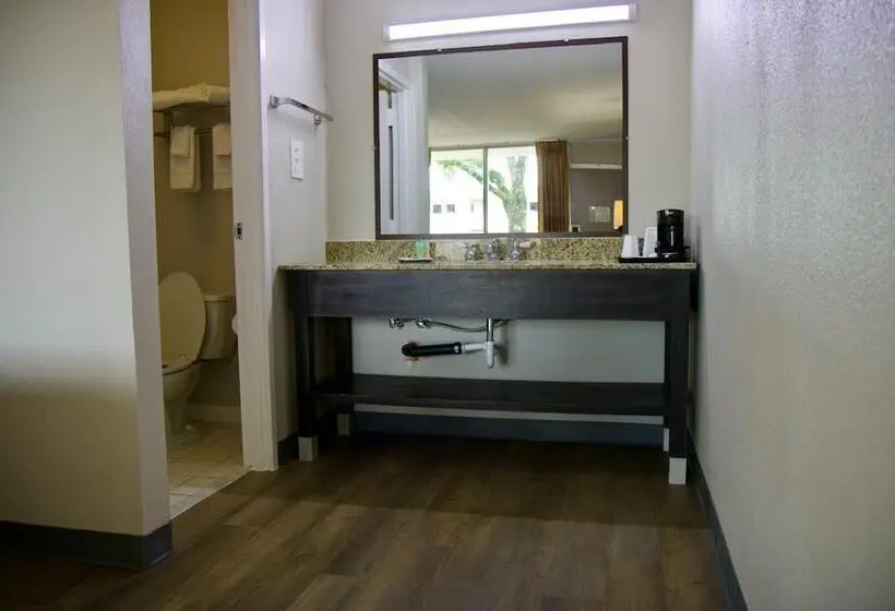 ホテル Heritage Inn & Suites By Capital O Baton Rouge I 10