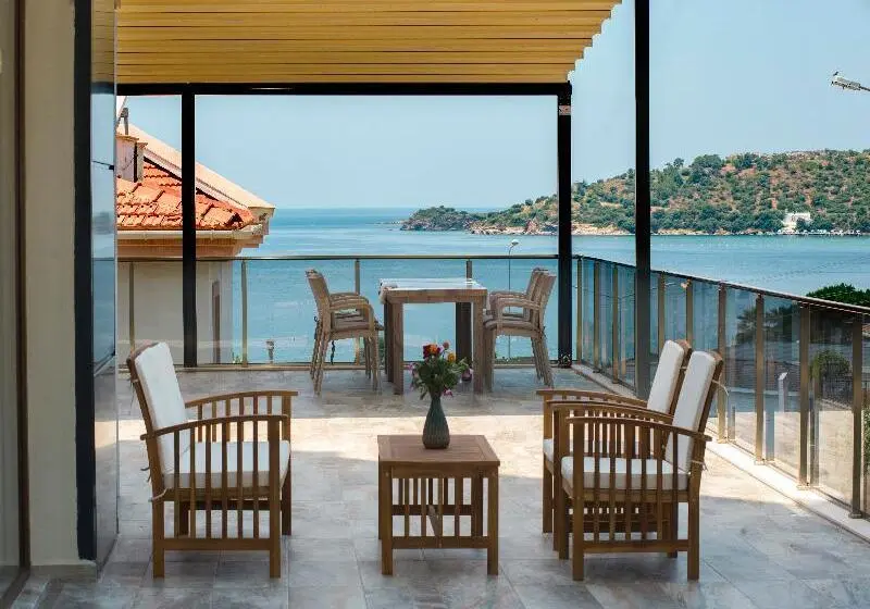 Yasemin Hotel özdere