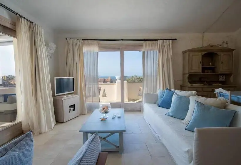 ホテル Hotiday Suites Liscia Di Vacca