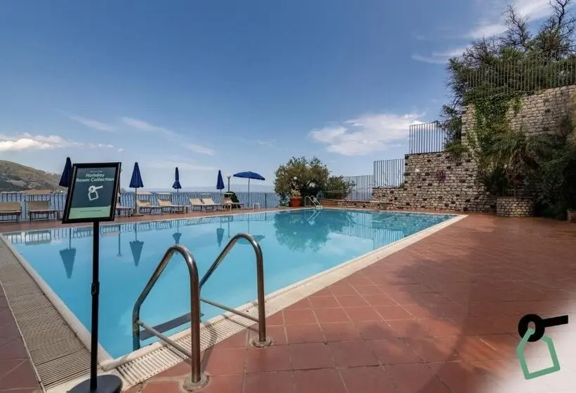 ホテル Hotiday Taormina Baia