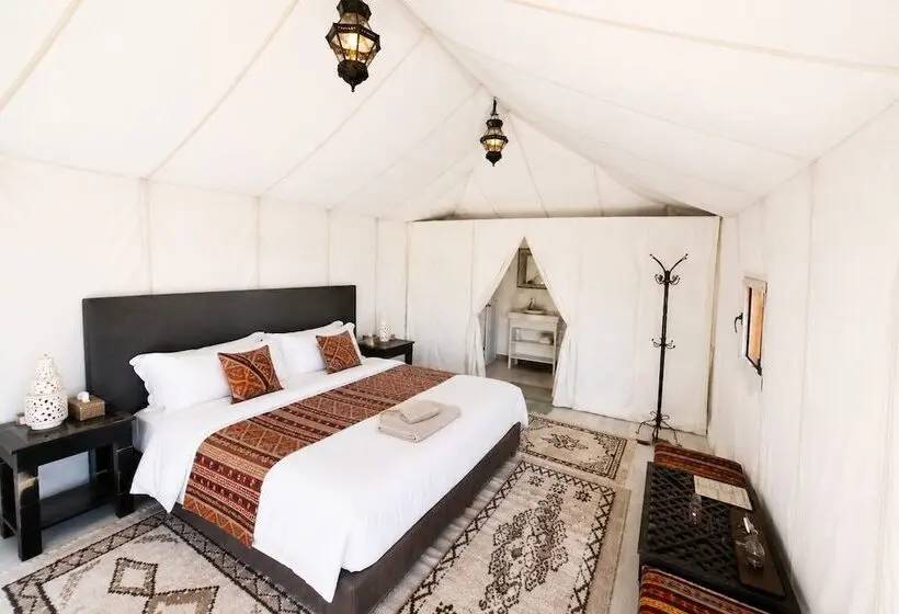 ベッドアンドブレックファースト Chebbi Luxury Tented