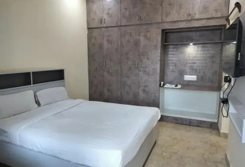 Fabhotel Shrinidhi Comfort
