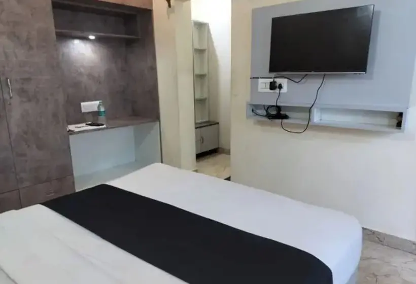 Fabhotel Shrinidhi Comfort