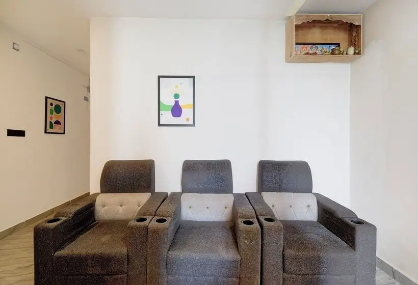 Fabhotel Sp Living Tree